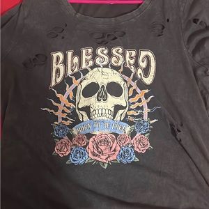 Antique skull shirt